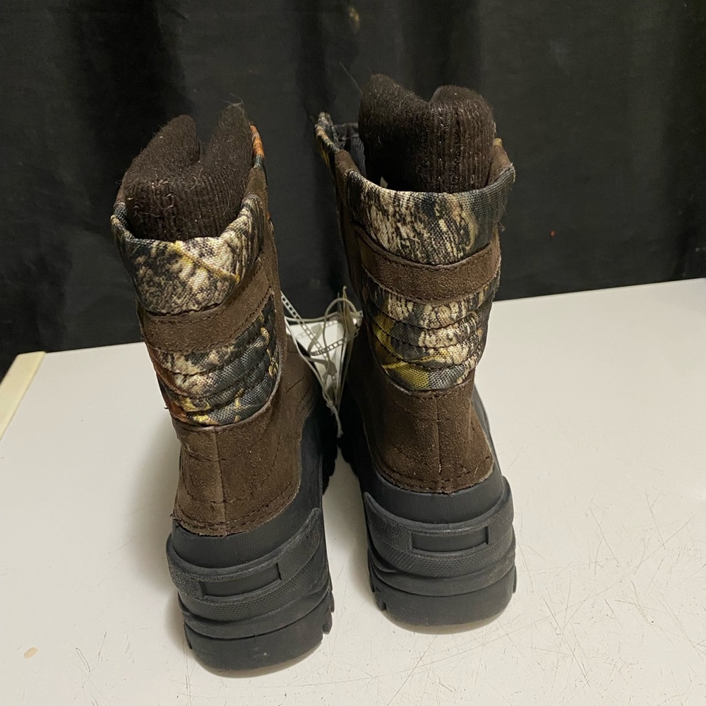 Brand new Itasca  Camouflage kids boots size 4 - Picture 10 of 11